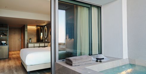hotel room image