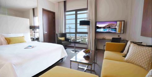 hotel room image