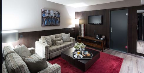 hotel room image