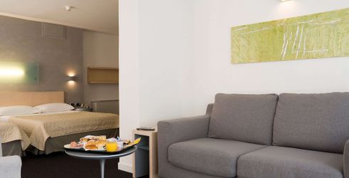 hotel room image