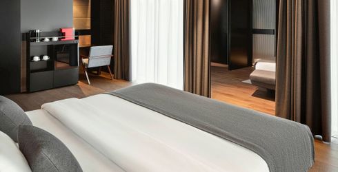 hotel room image