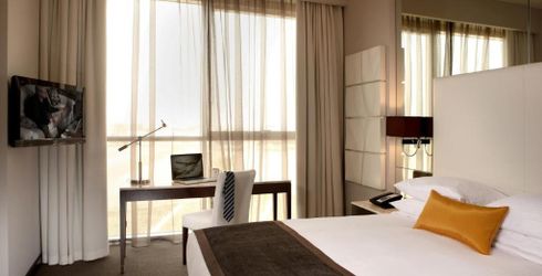 hotel room image