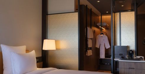 hotel room image