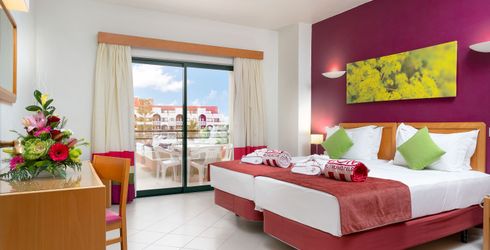 hotel room image