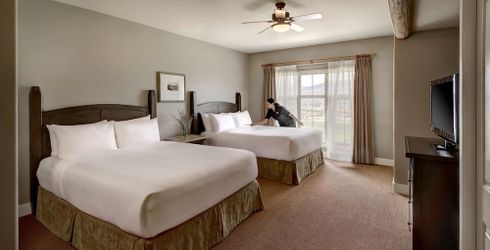 hotel room image
