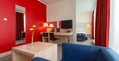 hotel room image