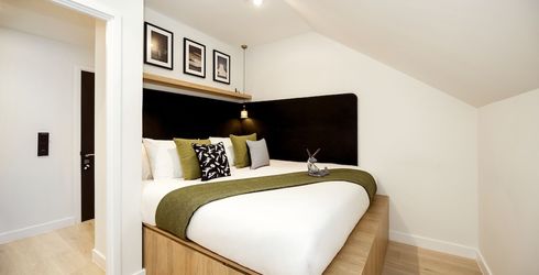 hotel room image