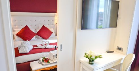 hotel room image
