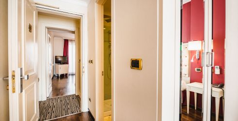 hotel room image