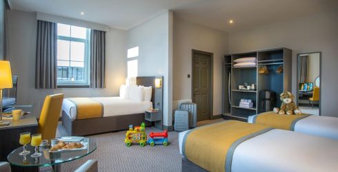 hotel room image