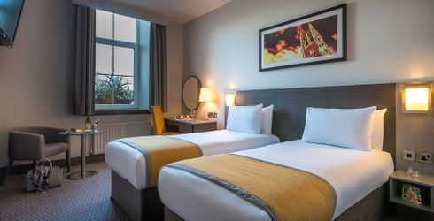 hotel room image
