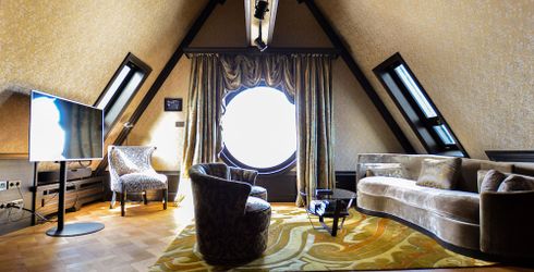 hotel room image