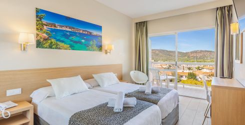 hotel room image