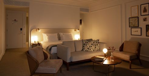 hotel room image