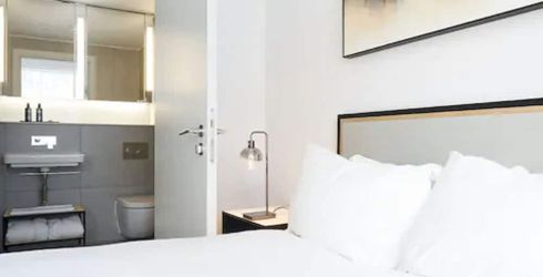 hotel room image