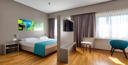 hotel room image