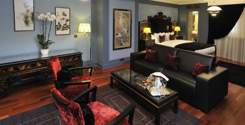 hotel room image