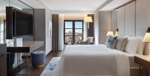 hotel room image
