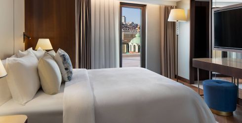 hotel room image