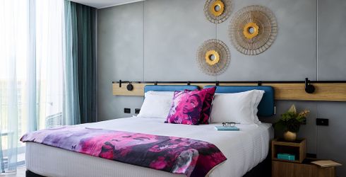 hotel room image