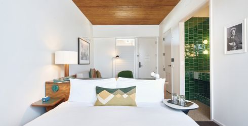 hotel room image