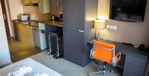 hotel room image