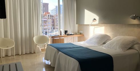 hotel room image
