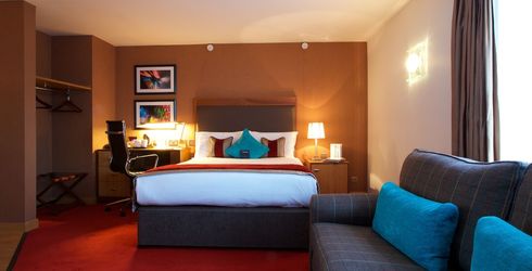 hotel room image