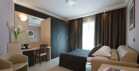 hotel room image