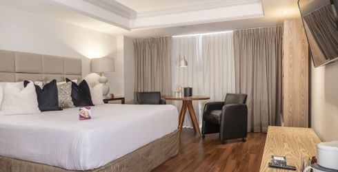 hotel room image
