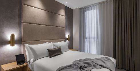 hotel room image
