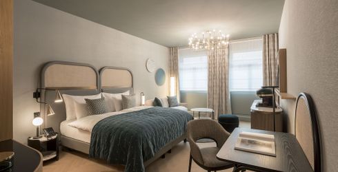 hotel room image