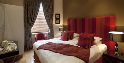 hotel room image