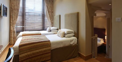 hotel room image