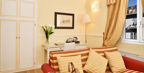 hotel room image