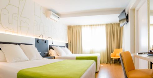 hotel room image