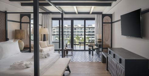hotel room image