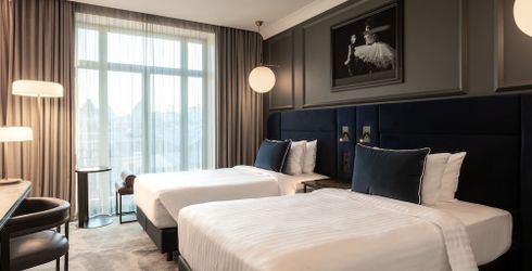 hotel room image