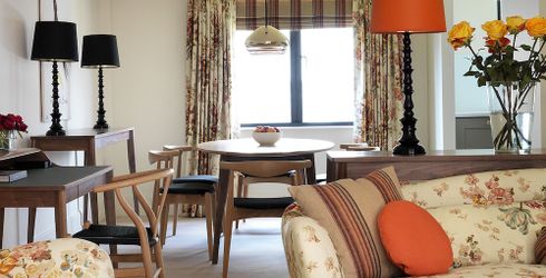 hotel room image