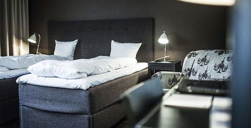 hotel room image