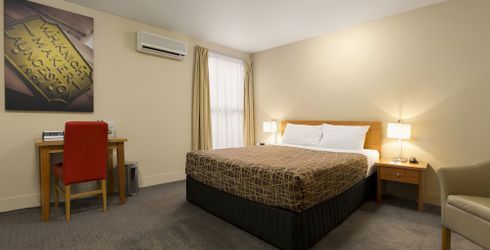 hotel room image