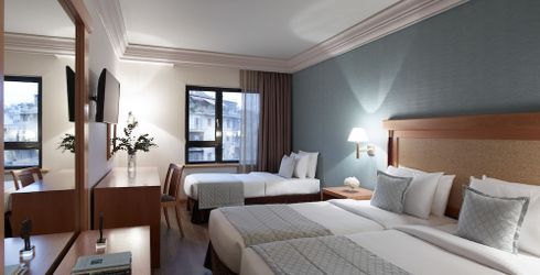 hotel room image