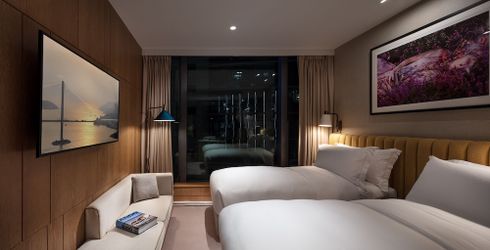 hotel room image