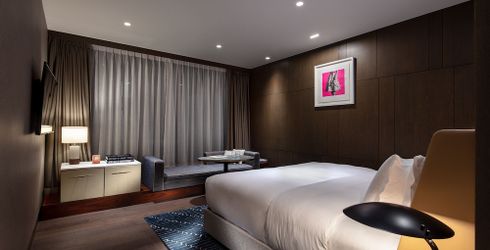 hotel room image
