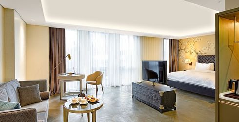 hotel room image