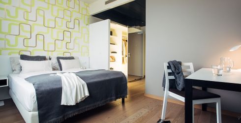 hotel room image