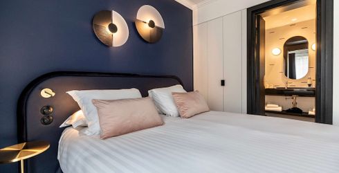 hotel room image
