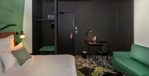 hotel room image