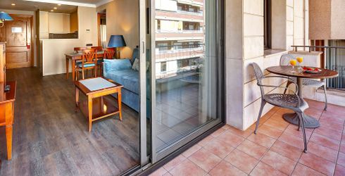 hotel room image