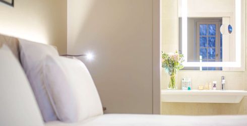 hotel room image